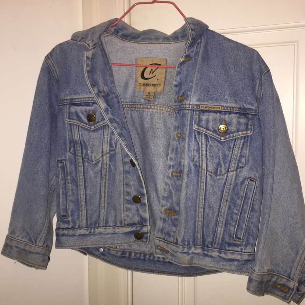 Cropped Lightwash Jean Jacket